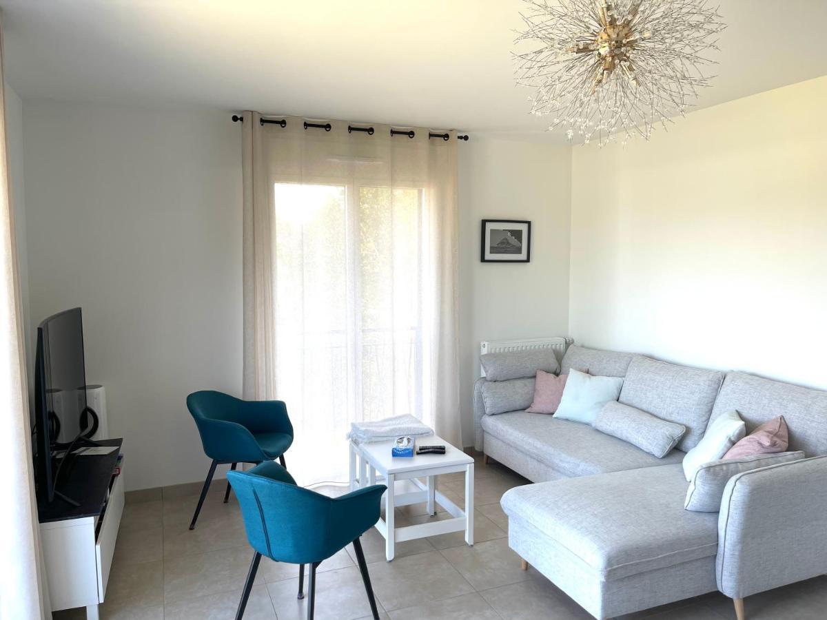 Bella Cruz 66 M2 Prestations Premium, Wifi, Balcon, Parking Avec Borne De Recharge Electrique, Plage Prieure, Commerces Ντινάρ Εξωτερικό φωτογραφία