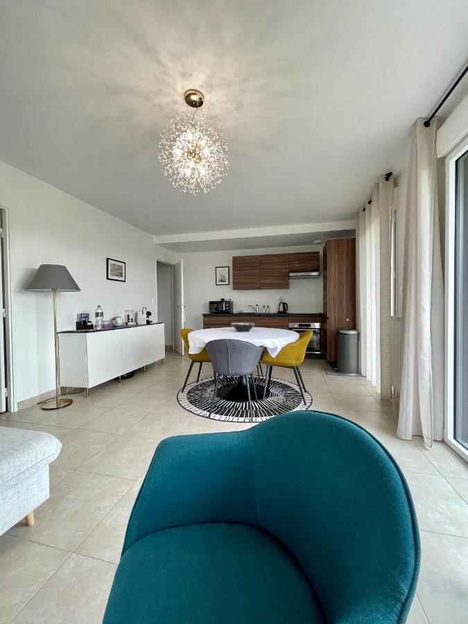 Bella Cruz 66 M2 Prestations Premium, Wifi, Balcon, Parking Avec Borne De Recharge Electrique, Plage Prieure, Commerces Ντινάρ Εξωτερικό φωτογραφία